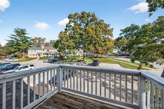 9004 Cardinal Terrace, St Louis, MO 63144