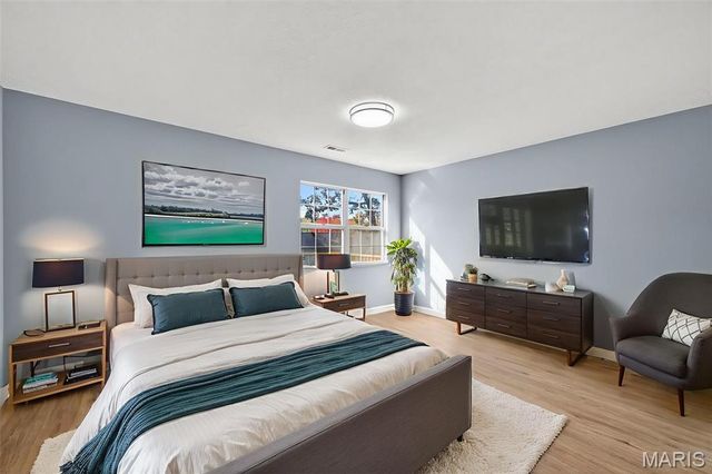 9004 Cardinal Terrace, St Louis, MO 63144