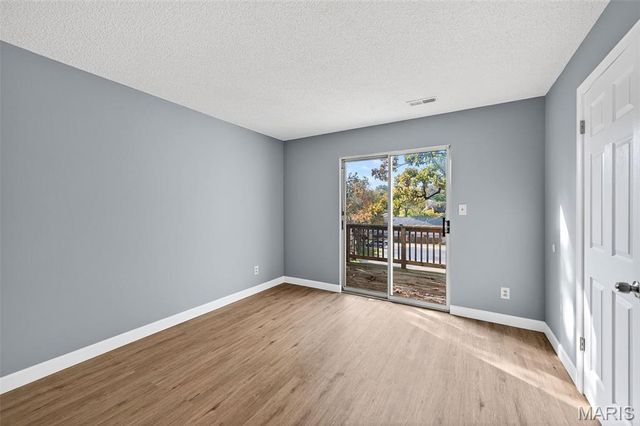 9004 Cardinal Terrace, St Louis, MO 63144