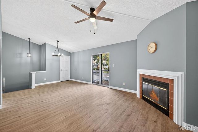 9004 Cardinal Terrace, St Louis, MO 63144