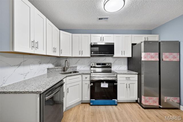 9004 Cardinal Terrace, St Louis, MO 63144