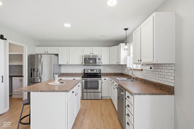 4634 Amesbury Place, Westfield, IN 46062