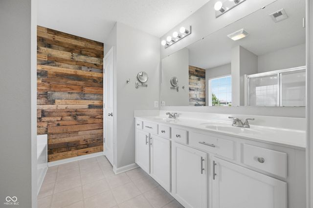 4634 Amesbury Place, Westfield, IN 46062