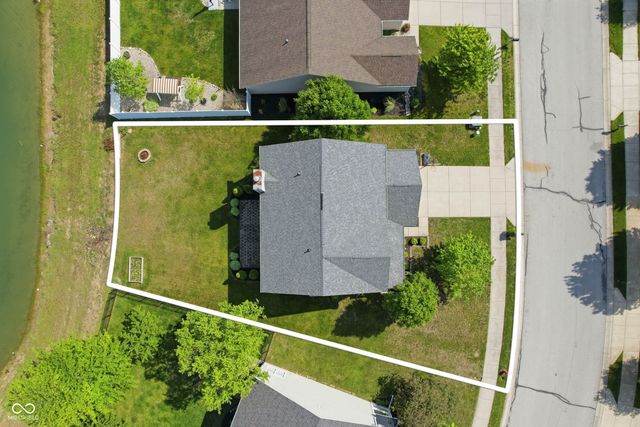 4634 Amesbury Place, Westfield, IN 46062