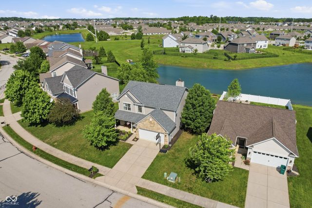 4634 Amesbury Place, Westfield, IN 46062