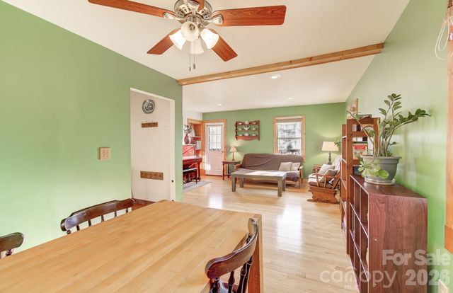 92 Arrowood Road, Weaverville, NC 28787