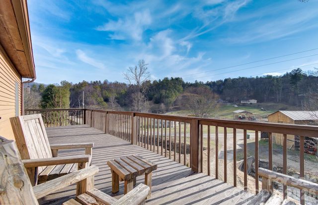 92 Arrowood Road, Weaverville, NC 28787