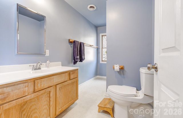 92 Arrowood Road, Weaverville, NC 28787