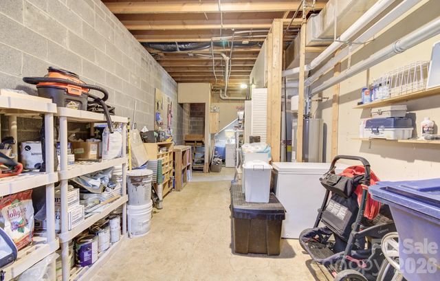 92 Arrowood Road, Weaverville, NC 28787