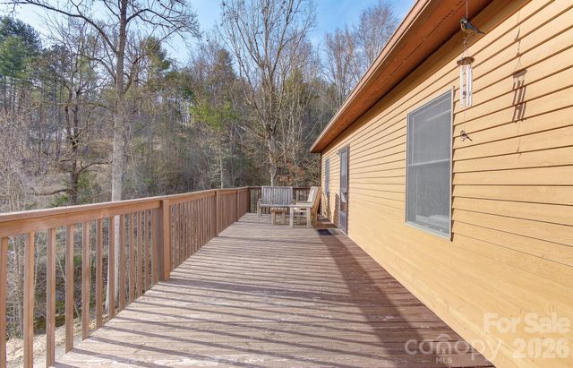 92 Arrowood Road, Weaverville, NC 28787