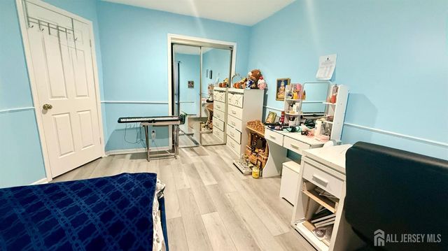 12 Palm Court, Edison, NJ 08820