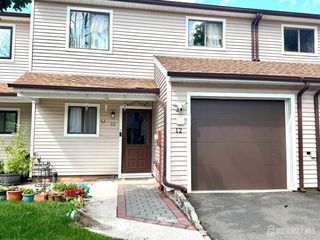 12 Palm Court, Edison, NJ 08820