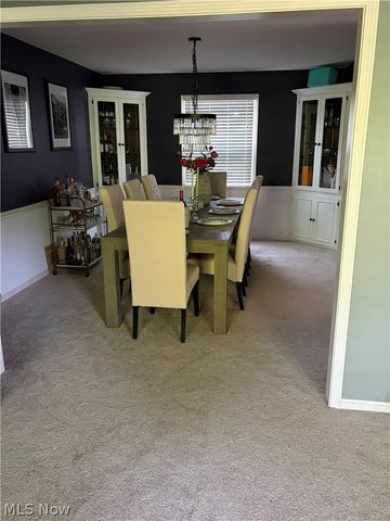 8120 Daventree Drive, Brecksville, OH 44141