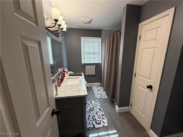 8120 Daventree Drive, Brecksville, OH 44141