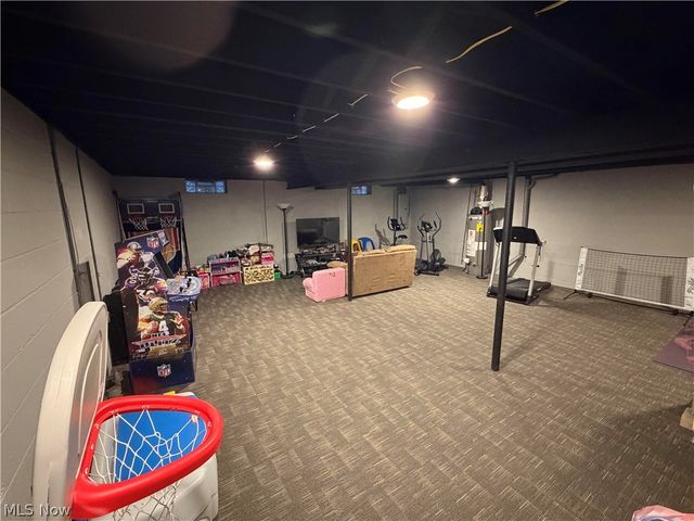 8120 Daventree Drive, Brecksville, OH 44141