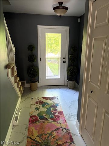 8120 Daventree Drive, Brecksville, OH 44141