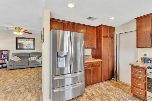 9219 Via De Amor, Santee, CA 92071