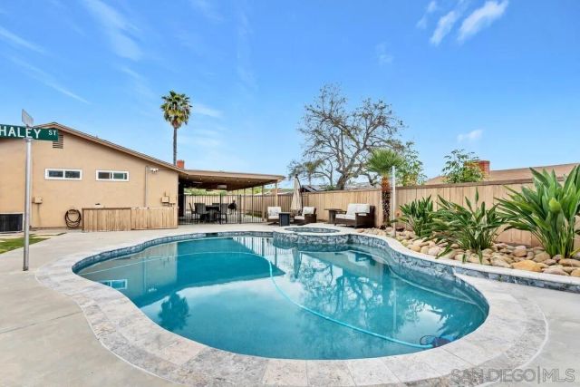 9219 Via De Amor, Santee, CA 92071