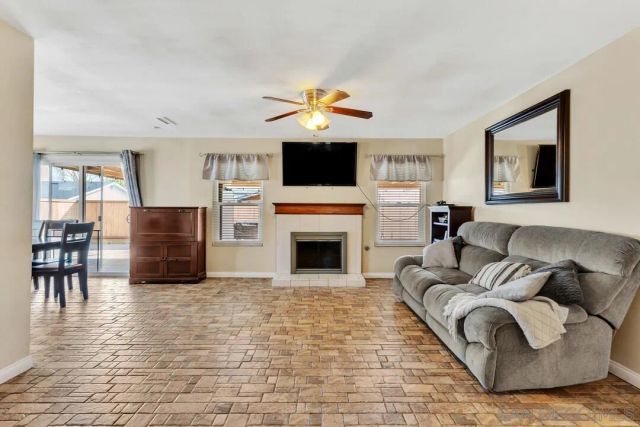 9219 Via De Amor, Santee, CA 92071