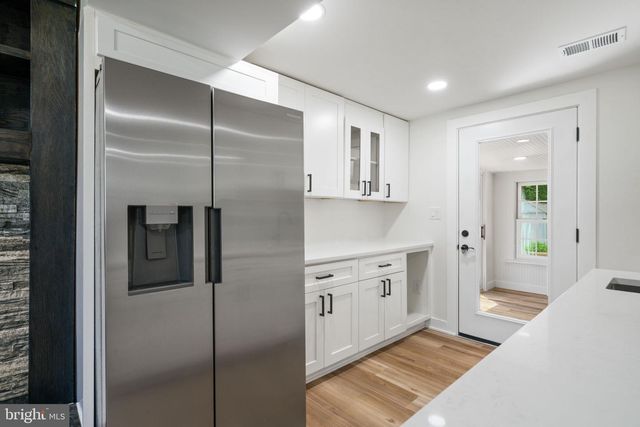 3551 FORESTDALE AVE, Woodbridge, VA 22193