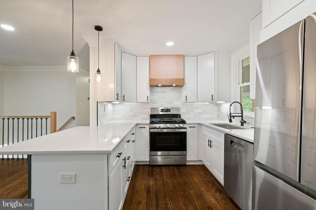 3551 FORESTDALE AVE, Woodbridge, VA 22193