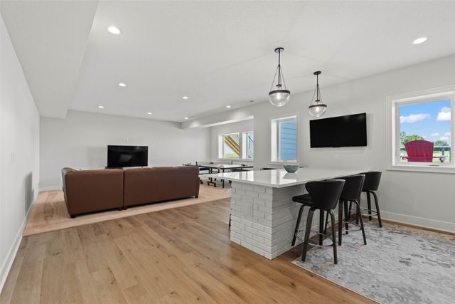50311 Prairie Point Court, Ames, IA 50014