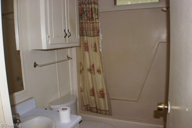 232 Chateau Forest Drive, Clemmons, NC 27012