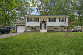 402 WISCONSIN TRL, Browns Mills, NJ 08015