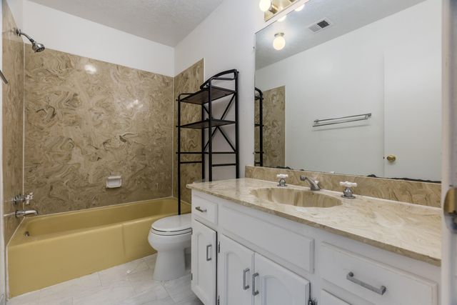 9601 ACADEMY HILLS Drive NE, Albuquerque, NM 87111