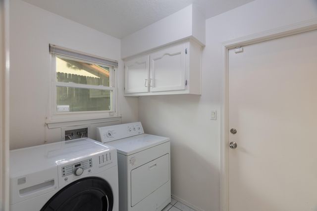 9601 ACADEMY HILLS Drive NE, Albuquerque, NM 87111