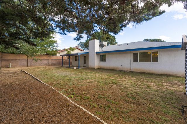 9601 ACADEMY HILLS Drive NE, Albuquerque, NM 87111