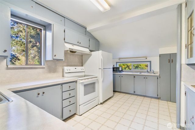 1847 SR 105, Grayland, WA 98547