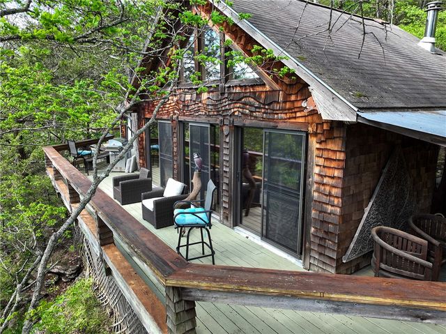 11 County Road 1089, Eureka Springs, AR 72632