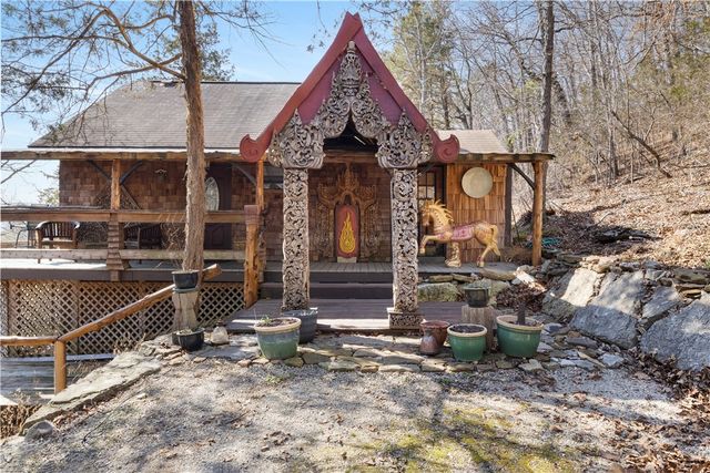 11 County Road 1089, Eureka Springs, AR 72632