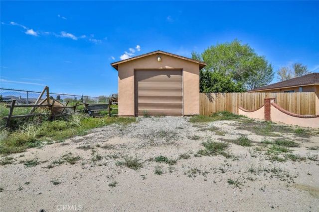 7033 W Avenue A2, Lancaster, CA 93536