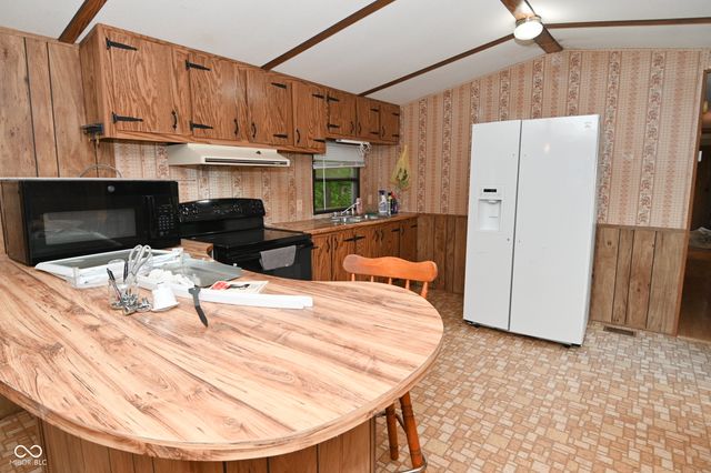 4849 Cunot Cataract Road, Poland, IN 47868