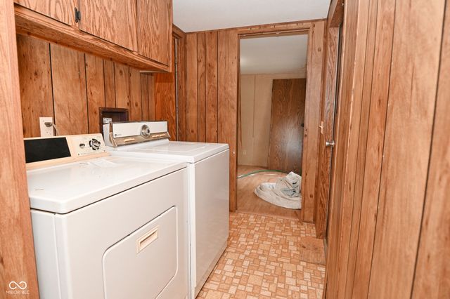 4849 Cunot Cataract Road, Poland, IN 47868