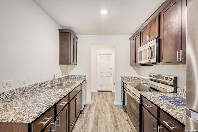528 New Braunfels, Seguin, TX 78155