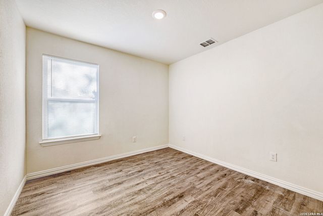 528 New Braunfels, Seguin, TX 78155