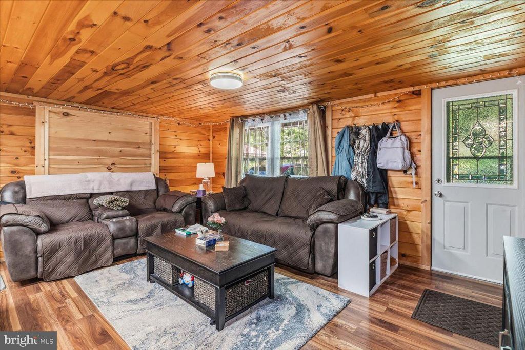 Image 20 of property listing at 4249 CHESTNUT RIDGE RD, Grantsville, MD 21536