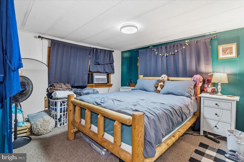Image 23 of property listing at 4249 CHESTNUT RIDGE RD, Grantsville, MD 21536