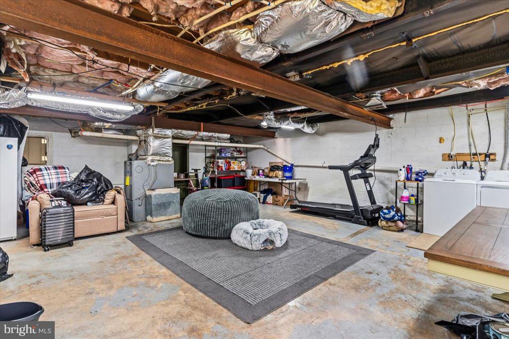 Image 33 of property listing at 4249 CHESTNUT RIDGE RD, Grantsville, MD 21536