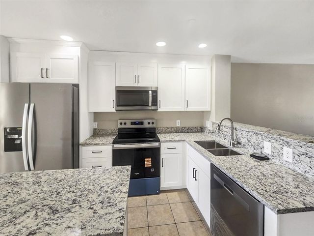 8716 SPRUCE HILLS COURT, Lakewood Ranch, FL 34202