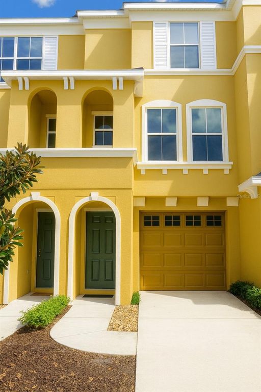 8716 SPRUCE HILLS COURT, Lakewood Ranch, FL 34202