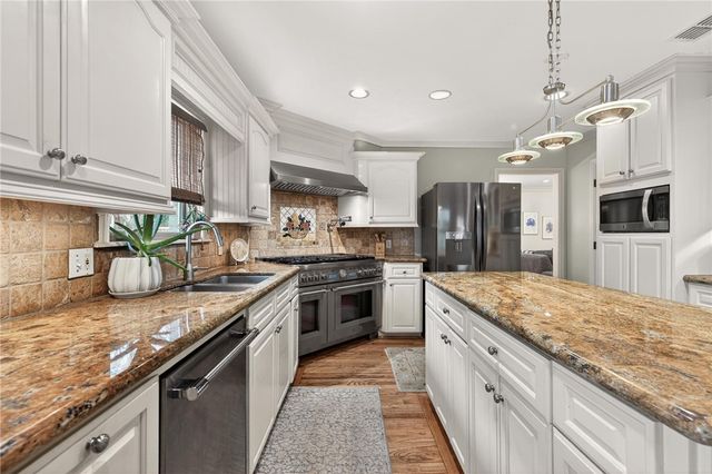 209 Jackson Pl, Corpus Christi, TX 78411