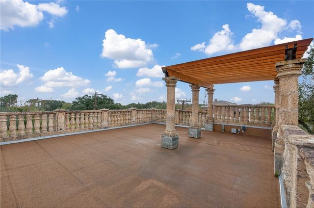 209 Jackson Pl, Corpus Christi, TX 78411