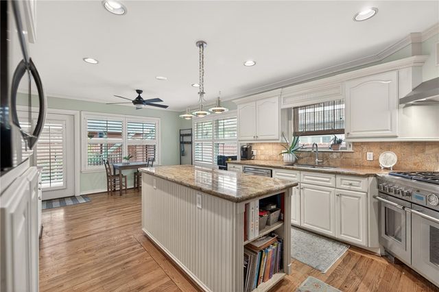 209 Jackson Pl, Corpus Christi, TX 78411