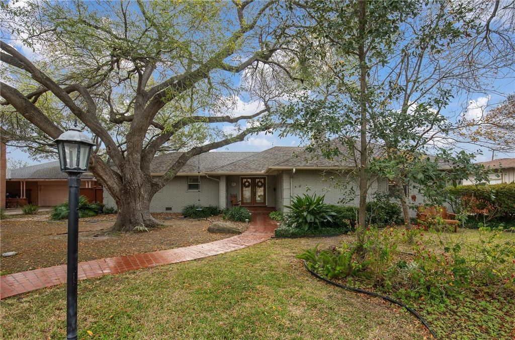 209 Jackson Pl, Corpus Christi, TX 78411