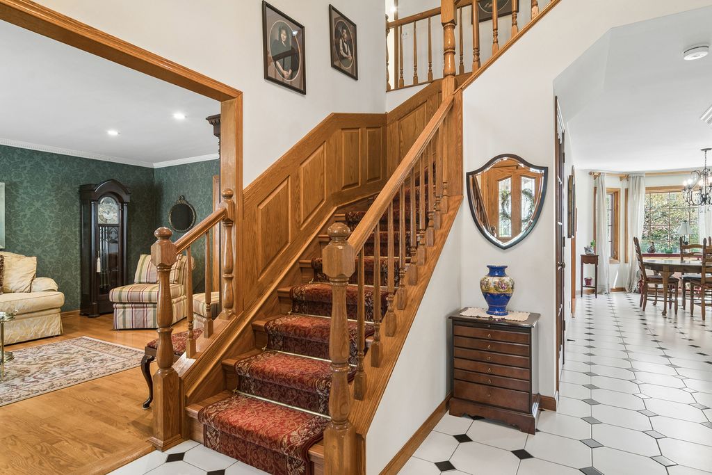 803 Waltz Court, Prospect Heights, IL 60070 — photo 2