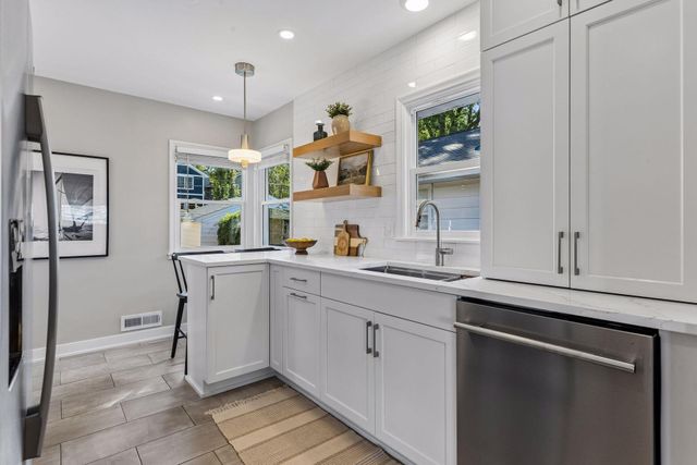 4817 Zenith Avenue S, Minneapolis, MN 55410